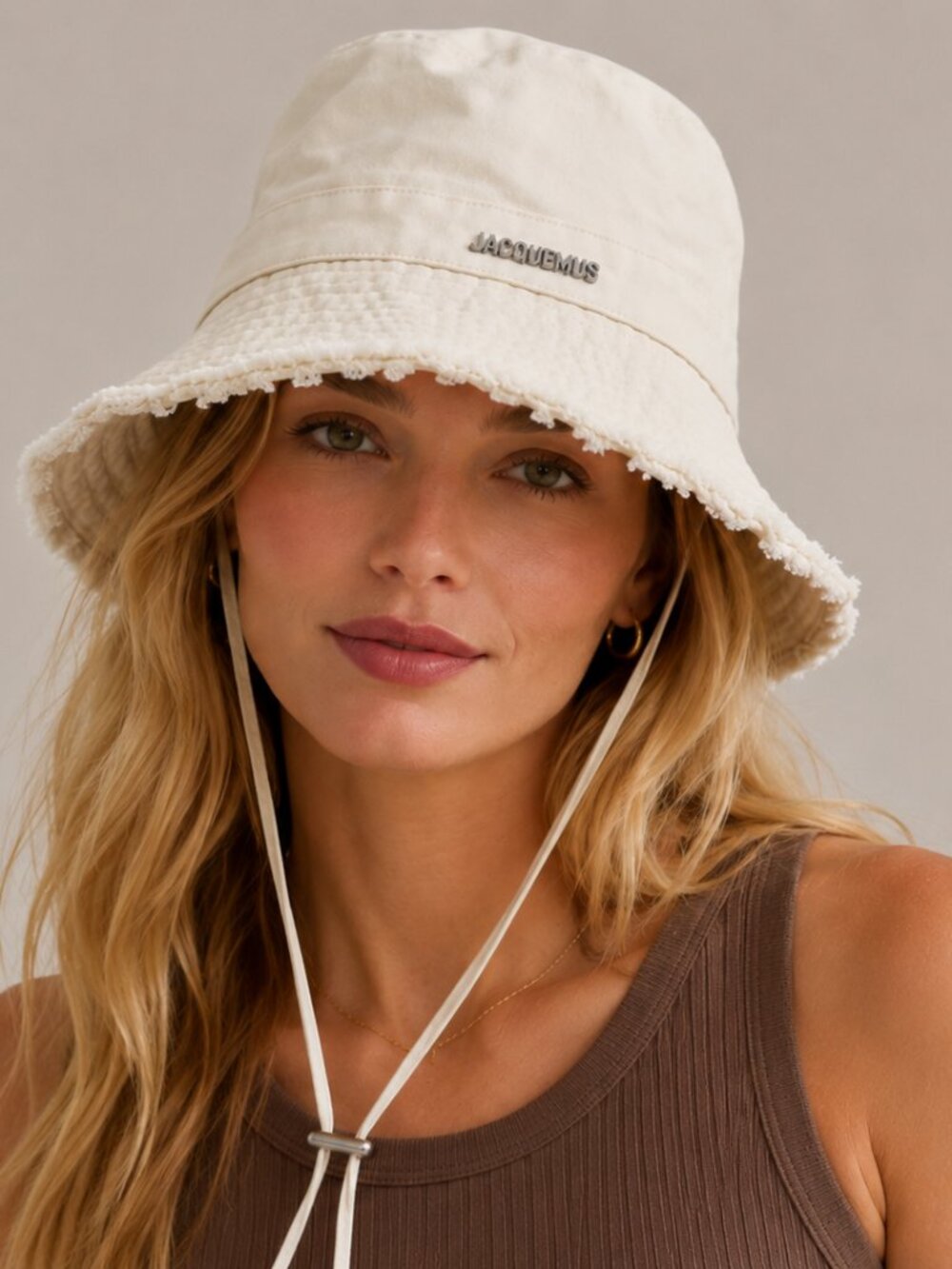 Jacquemus Le Bob Artichaut Frayed Bucket Hat Beige One Size